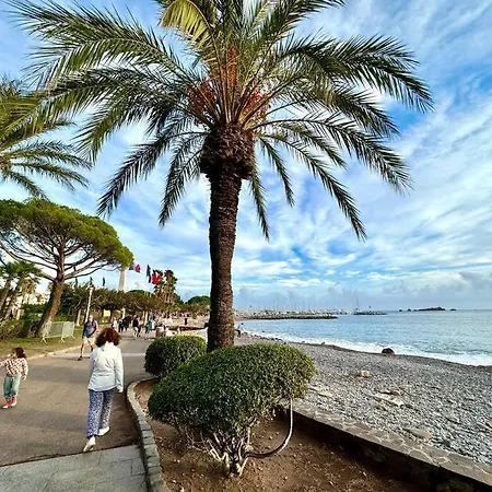 Rez-jardin Renove A Saint-raphael, Cote D'azur Apartment Saint-Raphael (Var)