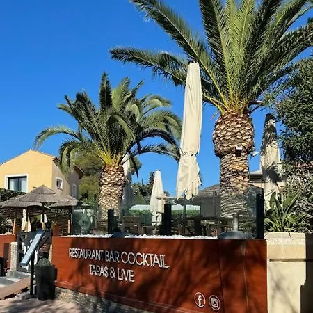 Rez-jardin Renove A Saint-raphael, Cote D'azur 公寓