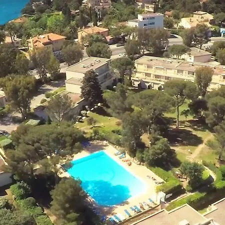 Apartment Rez-jardin Renove A Saint-raphael, Cote D'azur
