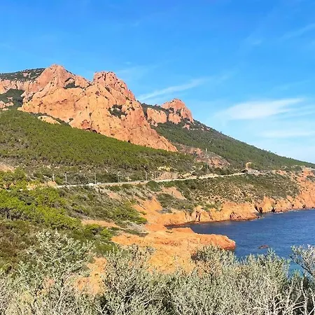 Rez-jardin Renove A Saint-raphael, Cote D'azur דירה Saint-Raphaël